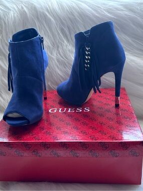 GUESS AZIZ BLUE MULTI-SUEDE STILETTO BOOTY OPEN TOE SILVER ACCENT 6 1/2 NWT $65.